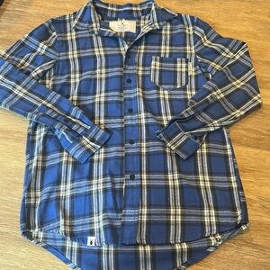 ✌️Dutch Bros Women’s Red Plaid Flannel Button Down SMALL DB 1992 So Cute!!